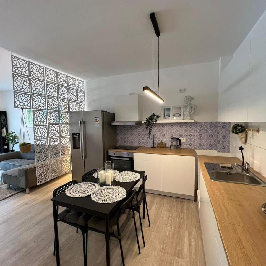 Luxurioeses Apartment,Neubau, 4 Personen, Parkplatz, Griechischer Stil Бохум Экстерьер фото
