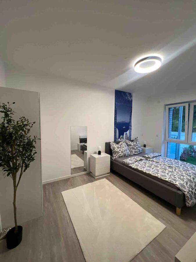 Luxurioeses Apartment,Neubau, 4 Personen, Parkplatz, Griechischer Stil Бохум Экстерьер фото