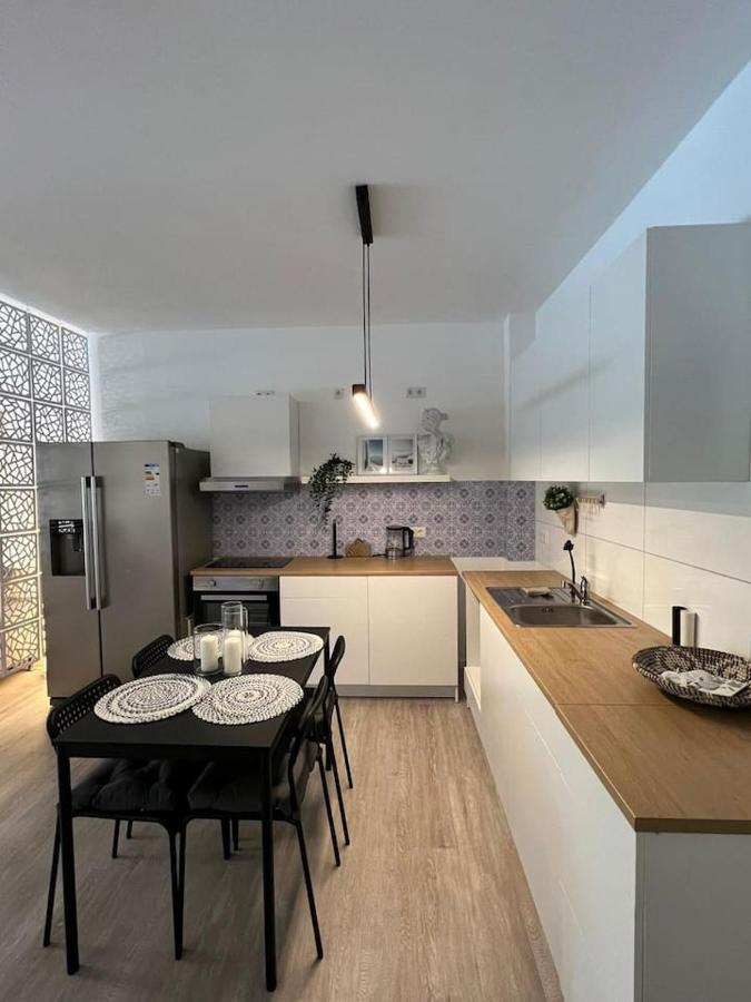 Luxurioeses Apartment,Neubau, 4 Personen, Parkplatz, Griechischer Stil Бохум Экстерьер фото